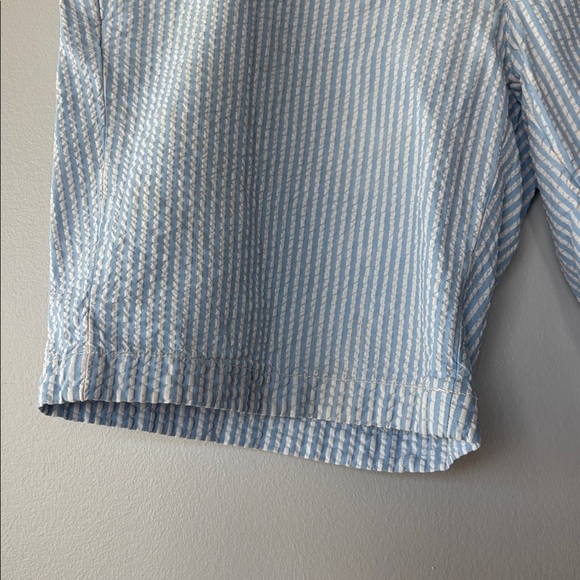 Vineyard Vines blue and white striped seersucker club shorts 100% cotton - Picture 4 of 5
